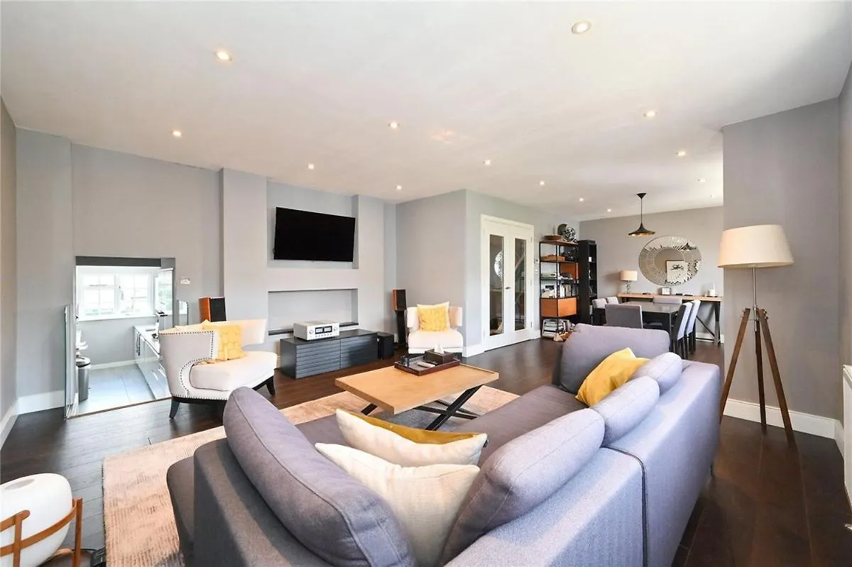 Premier 3 Bed Apartment - Covent Garden Londra